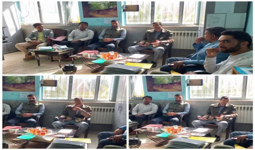 برگزاری دوره آموزشی آشنایی معلمان با قوانین منابع طبیعی و فعالیت های اداره در سطح شهرستان درمیان