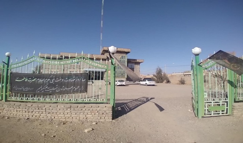 مزین کردن اداره به پارچه سیاه به مناسبت شهادت حضرت زهرا (س)