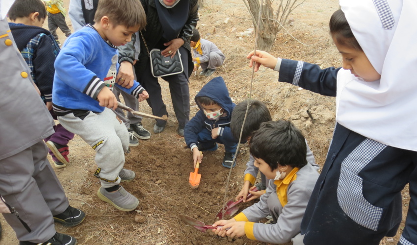  نهالستان شهید صادقی میزبان مرکز پیش دبستانی سوگند  
