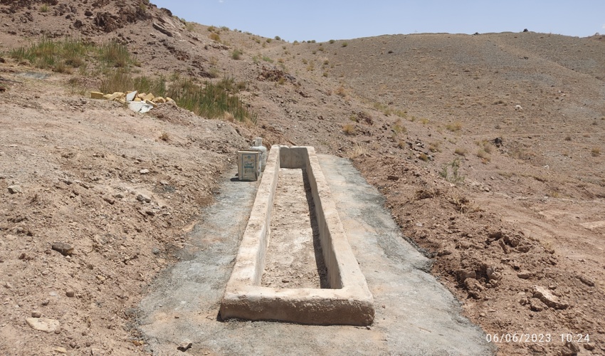 احداث  یک باب آبشخور دام 