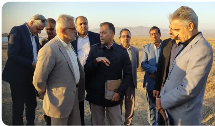 بازدید از طرح مقابله با کانون بحرانی فرسایش بادی «سهل آباد»