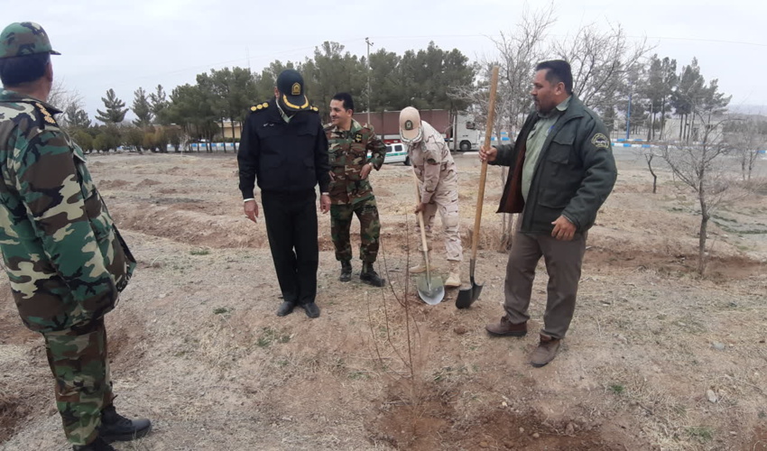 اجرای پویش درخت جان ایران در مرکز آموزش فرماندهی محمد رسول الله بیرجند 